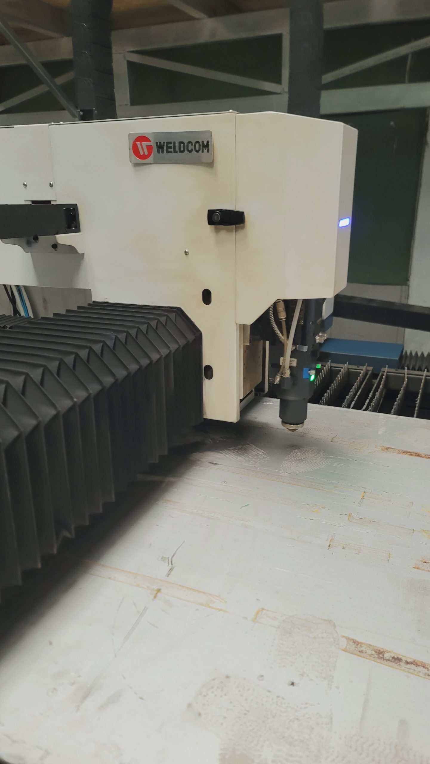 Cắt laser CNC thép số lượng lớn – Giải pháp gia công chính xác cao, tối ưu chi phí cho doanh nghiệp