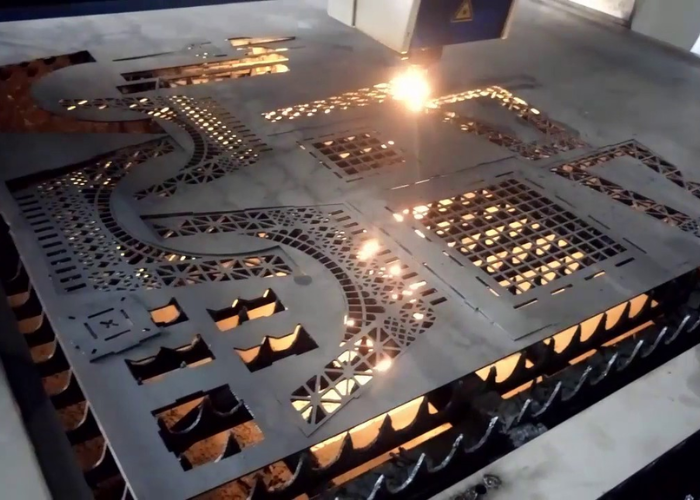 Cắt laser CNC hoa văn thép