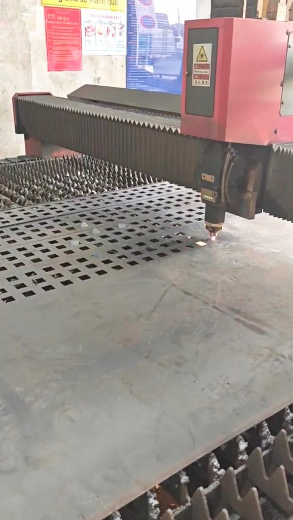 Những lợi thế vượt trội của công nghệ cắt laser CNC thép chính xác cao
